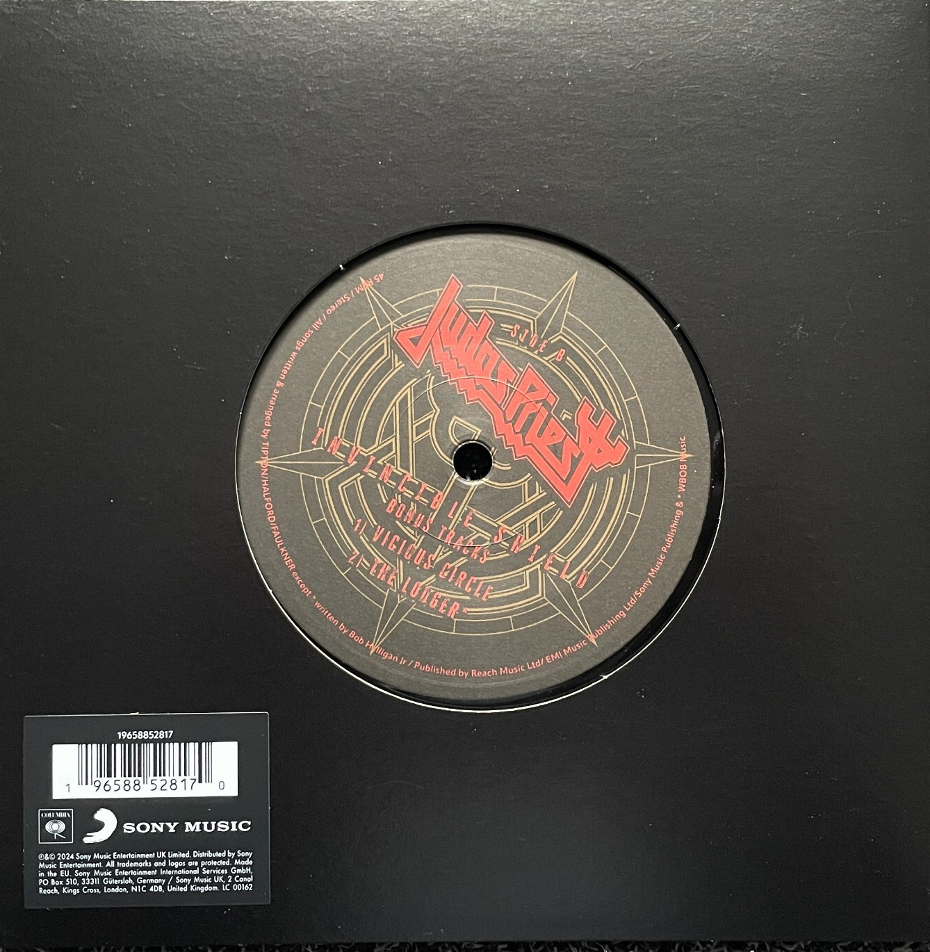 Judas Priest - Invincible Shield (Limited Edition, Bonus Tracks) (7" Single) [Import] (Vinyl)