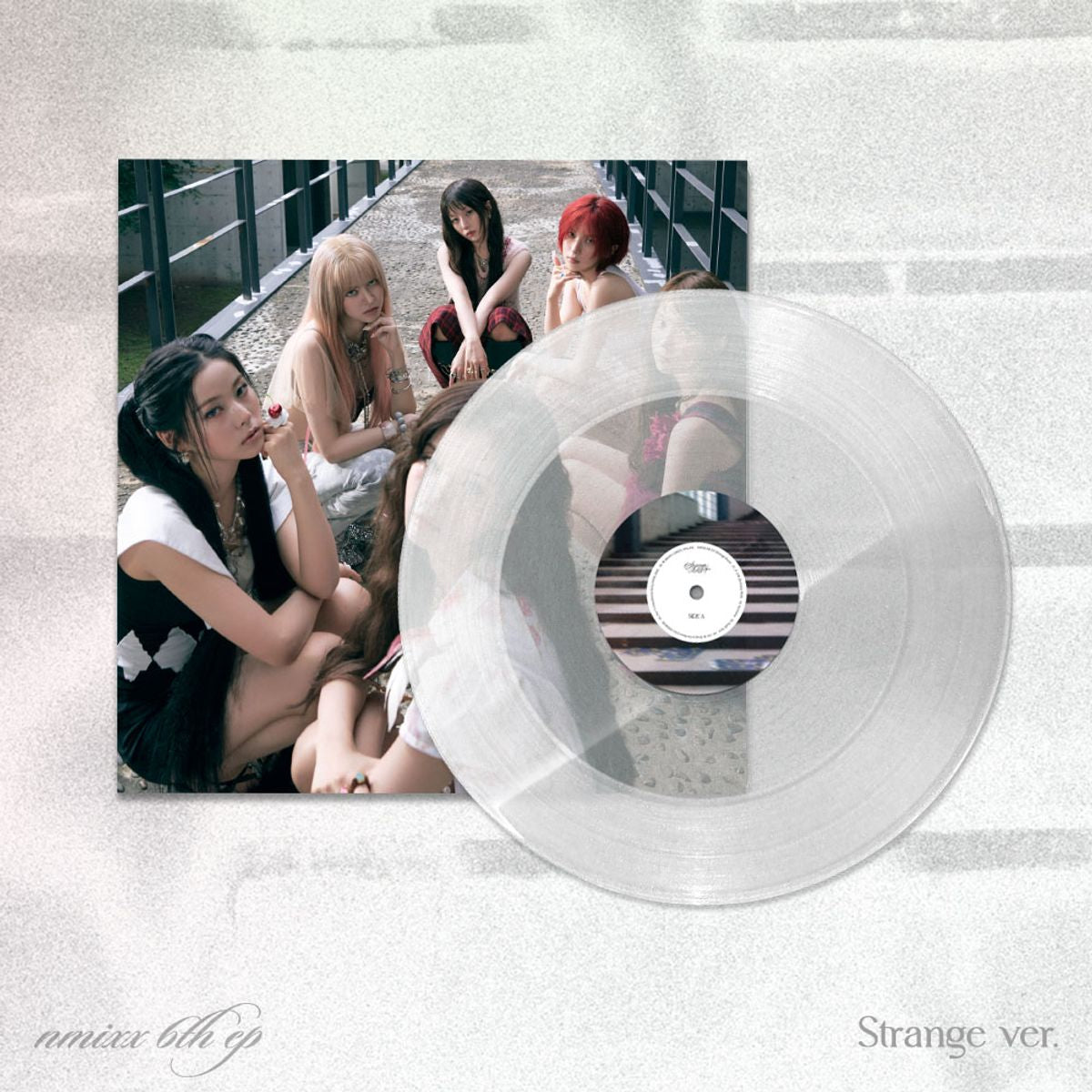 NMIXX - Strange Muse (Limited, Strange Ver.) [Clear Glitter Vinyl]